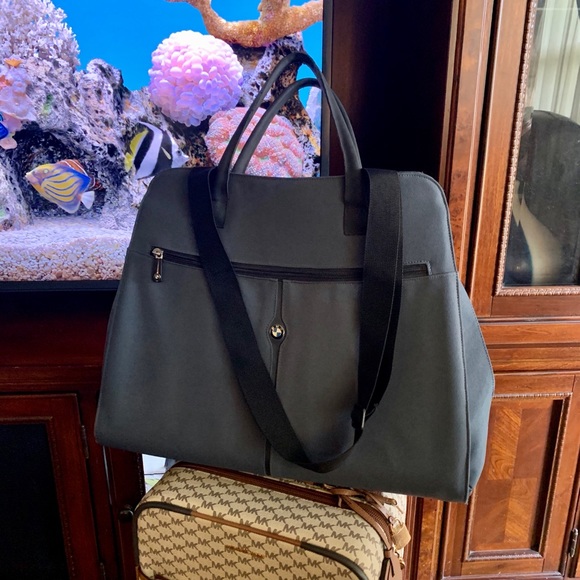 🌸BMW Laptop/Portfolio Bag - Picture 1 of 3